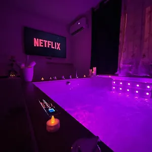Appartement Expérience Unique - Love à - Avec Un Jacuzzi Privé, Cannes